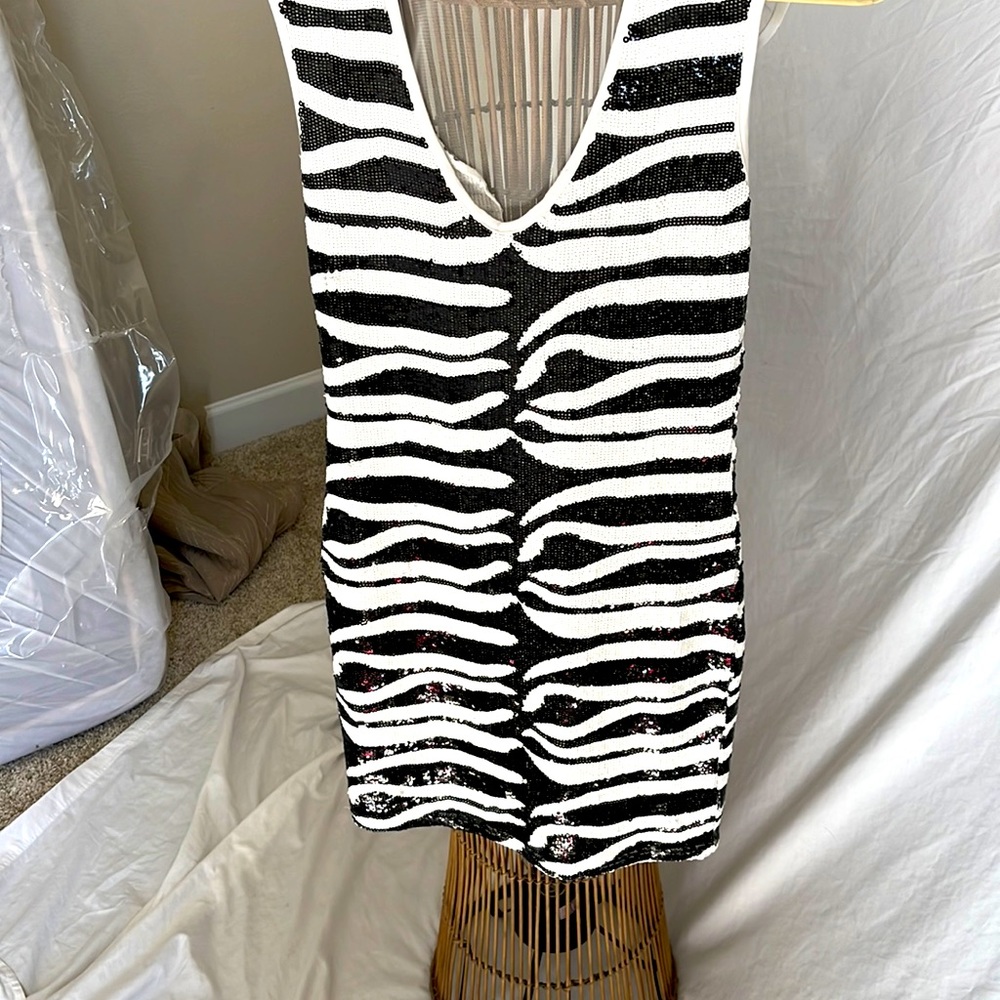 Sherri Bodell sequined black and white! Perfect for high end event